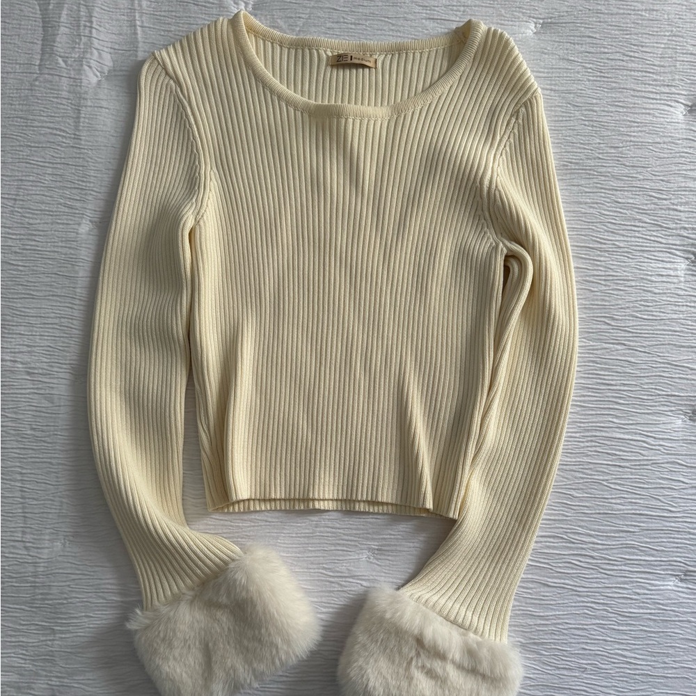 Cream faux fur sleeve sweater